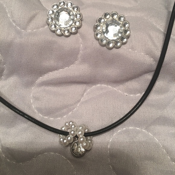 Necklace & earrings set custom made leather cord - Picture 1 of 8